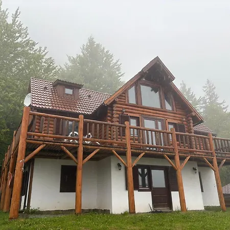 Veresko Villa Lacu Rosu